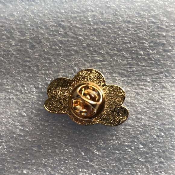 🌻10/$10🌻 Happy Cloud Face Emoji Enamel Pin - Picture 5 of 10